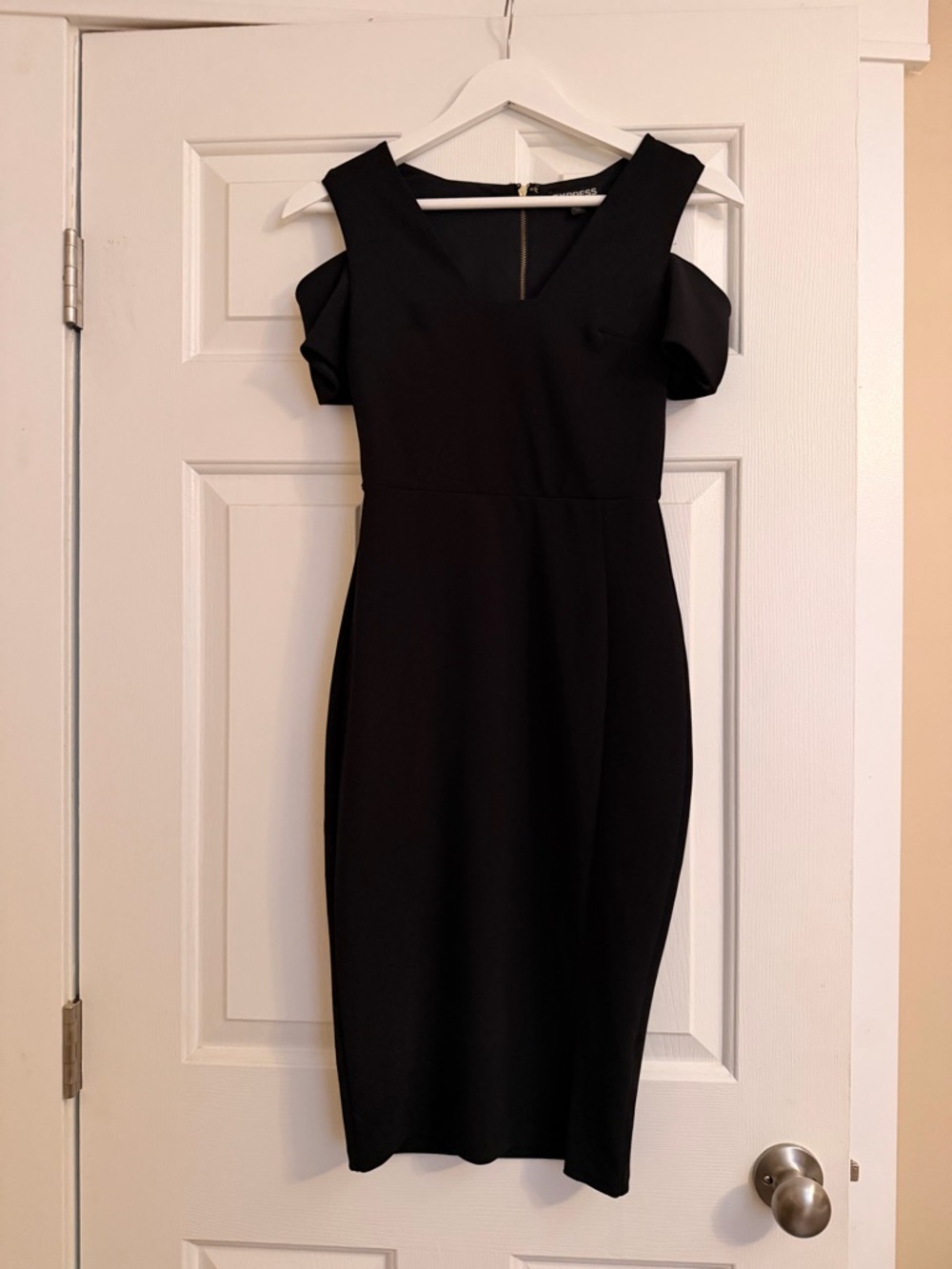 Express Black Cold-Shoulder Midi Dress
